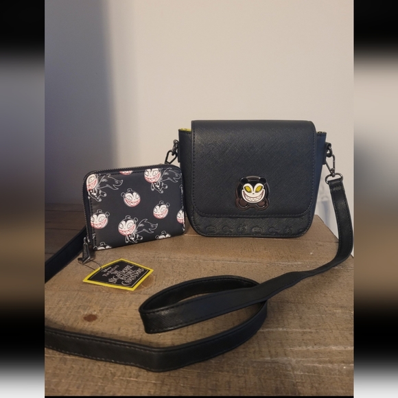 Loungefly nbc scary teddy purse/ wallet - Picture 1 of 12